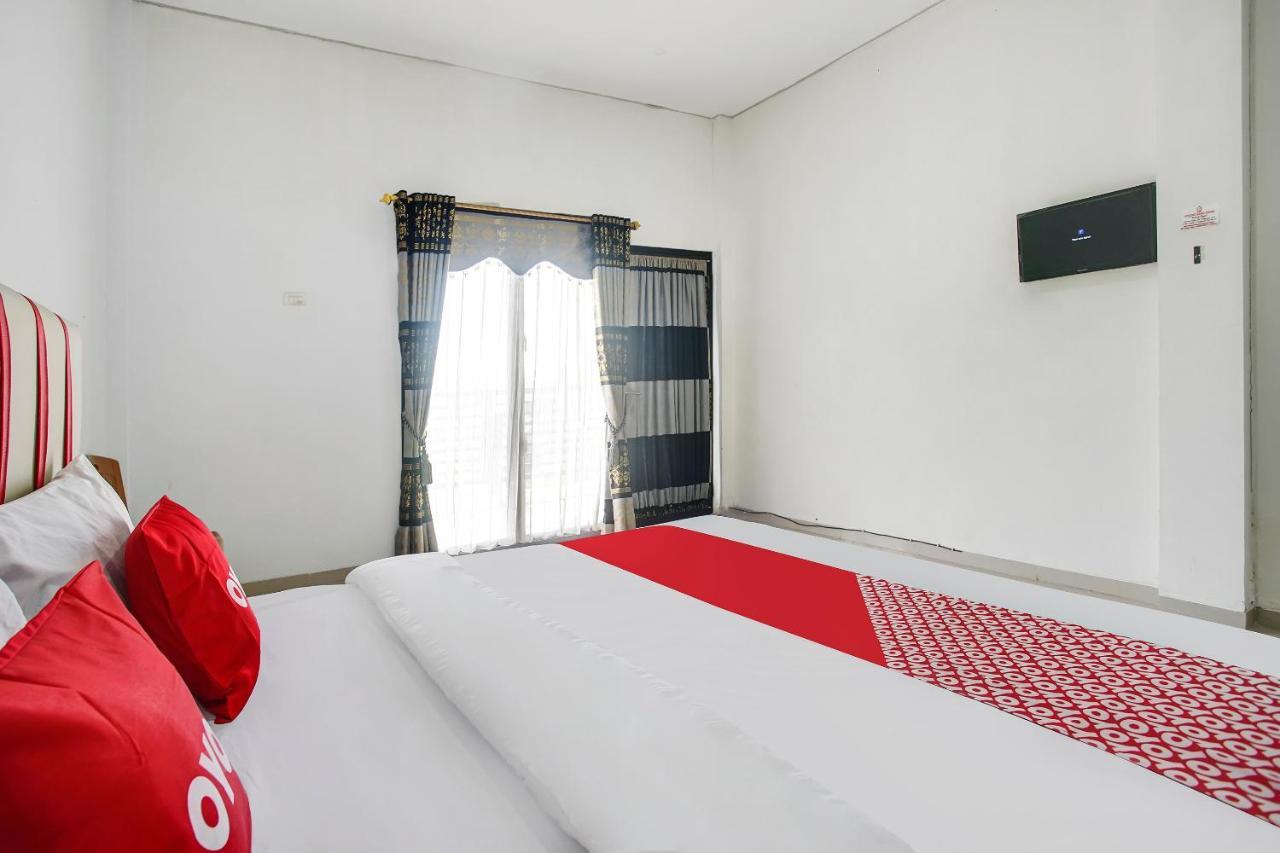 OYO 2246 Anjung Bang Oking Hotel&Resort Pasarpulaupisang Luaran gambar